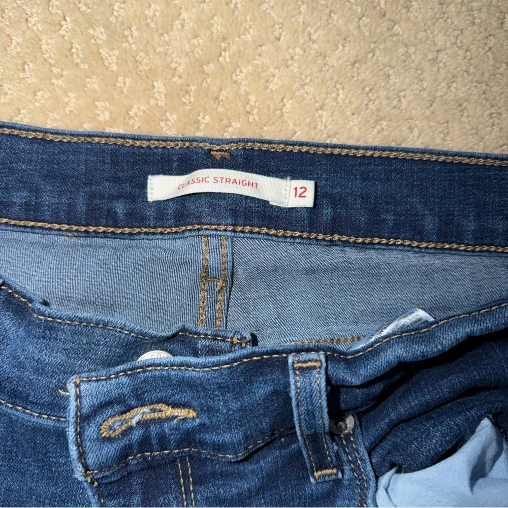 Levi's Women's Dark Blue Straight Leg Jeans “Classic Straight Size 12” - Picture 2 of 6